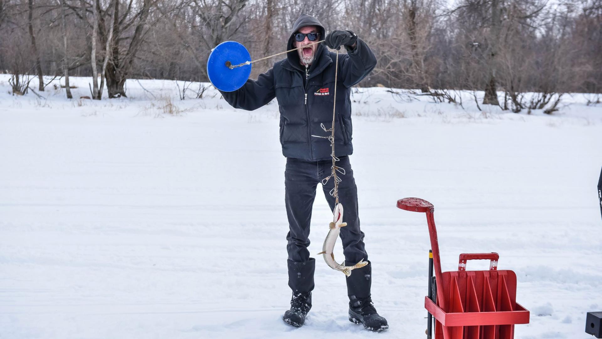 Pour votre partie de pêche blanche, vous n’aurez donc qu’à avoir en main :